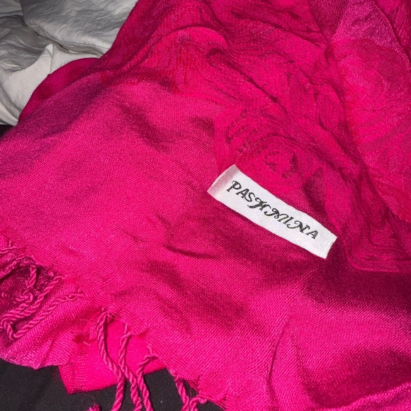 Pashmina Fuchsia Wrap - Picture 9 of 14